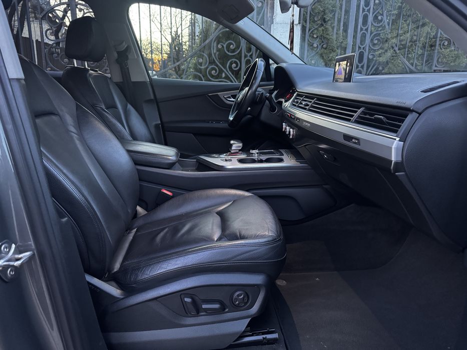 Vand/Schimb Q7 ~ Far Full Led