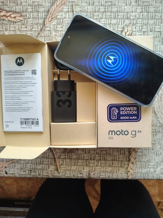 Моторола джи 54 5дж 12+12/256 Пауър