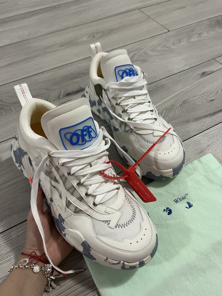 Adidasi Off-White ODSY-1000