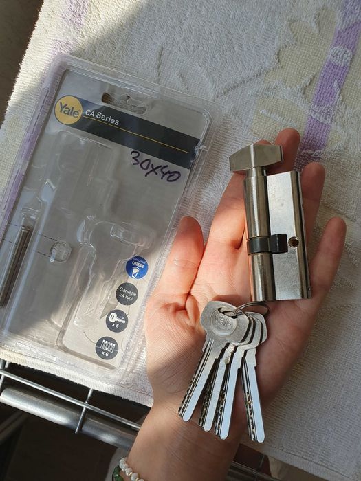 Butuc original Yale 30/40 cilindru cu chei amprentate