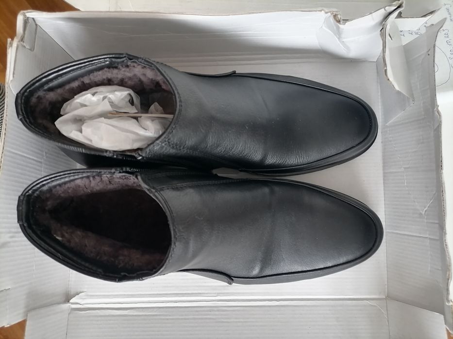 Продам мужские сапоги