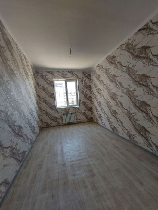 квартира сотилади. спутникдан  2 хона. 4 этаж.   ипотэка булади