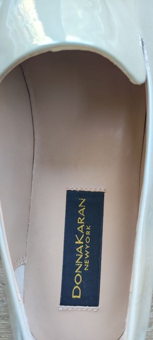 Дамски оригинални лачени обувки