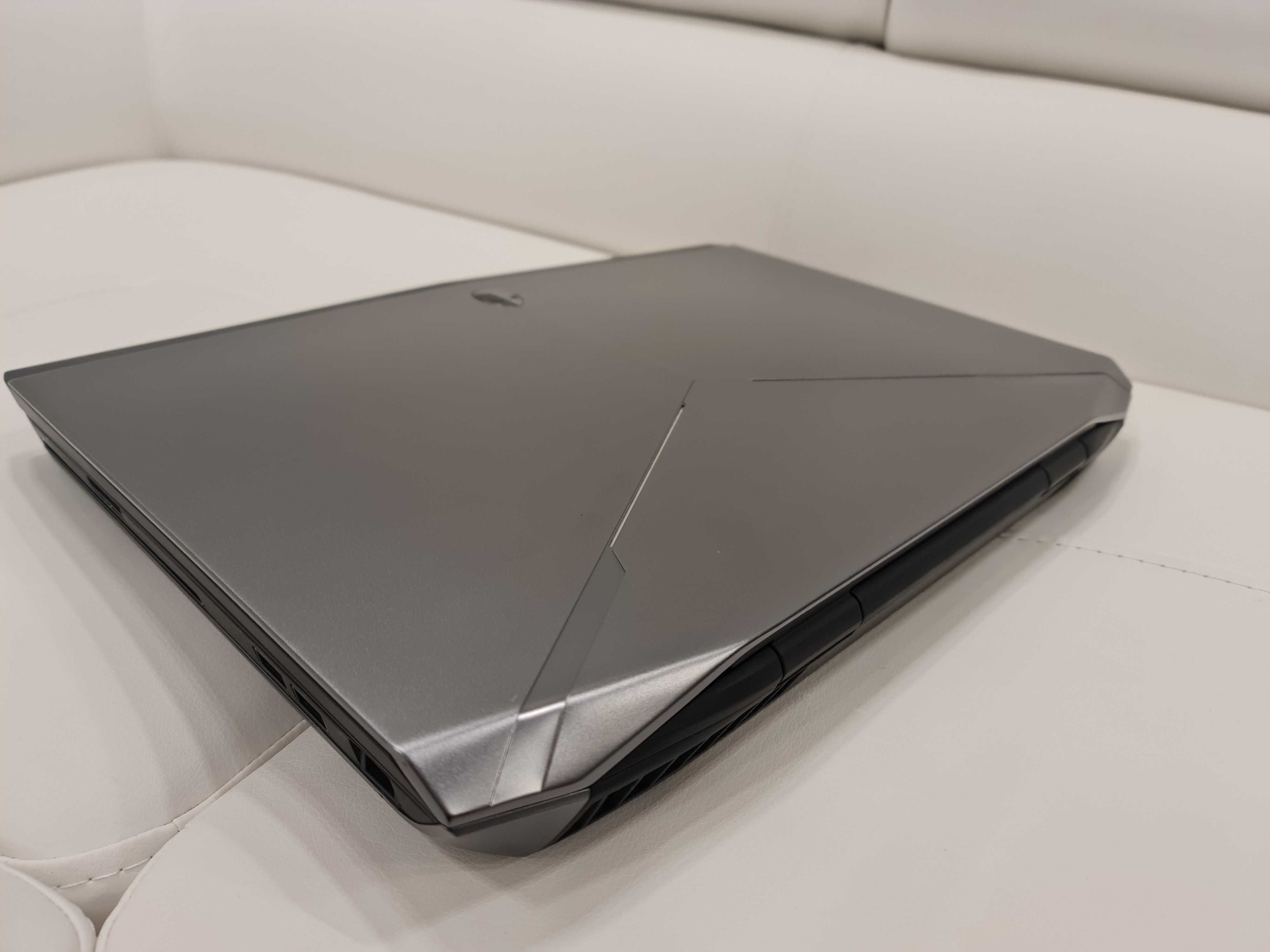 laptop gaming ALIENWARE ,intel core i7 ,display mare de 17,3 inch