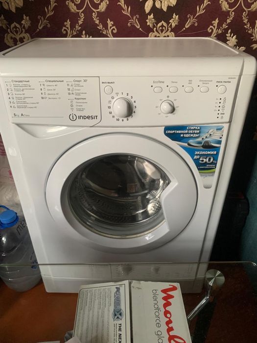 Стиральная машина Indesit 6 кг
