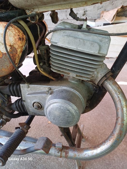 Motocicleta Minsk 125