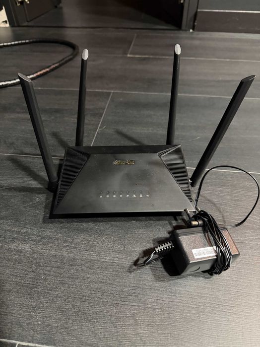 Router Wireless ASUS RT-AX1800U