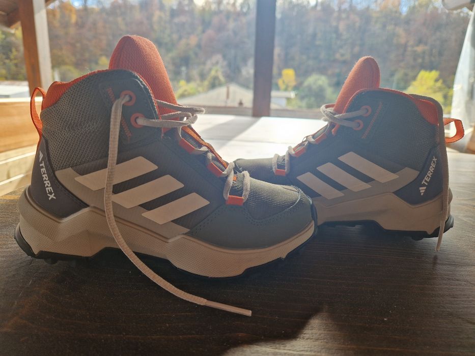 Детски обувки adidas terrex