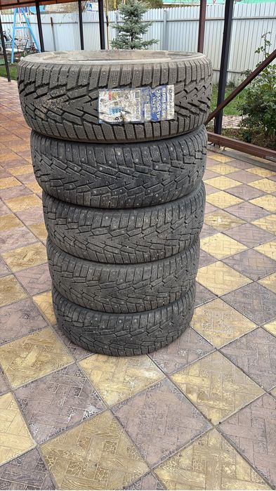 Продам зимнее резина 265/60/18