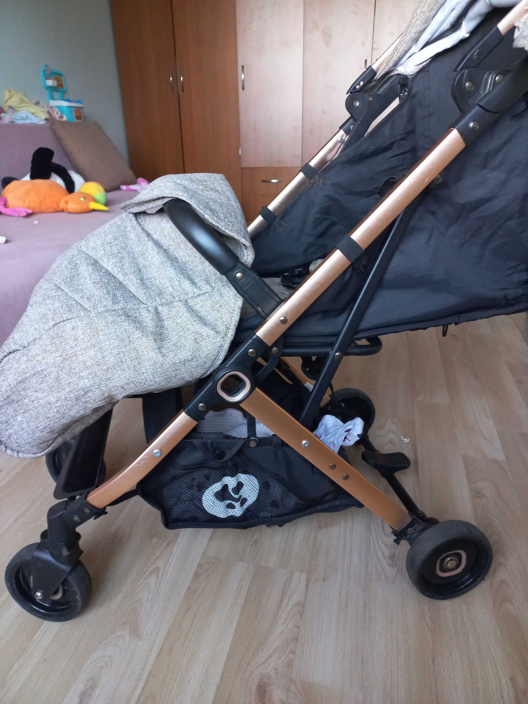 Лятна бебешка количка Lorelli Myla Pearl Beige