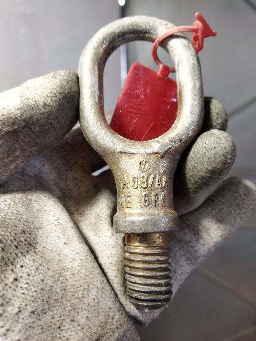 Аварийна кука VW.