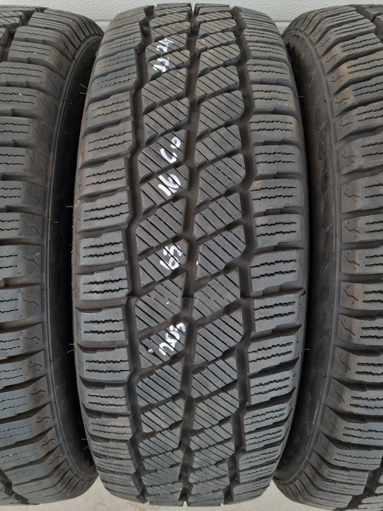 Зимни гуми 4 броя за Бус GOODRIDE SW612 205 65 R16C дот 2224