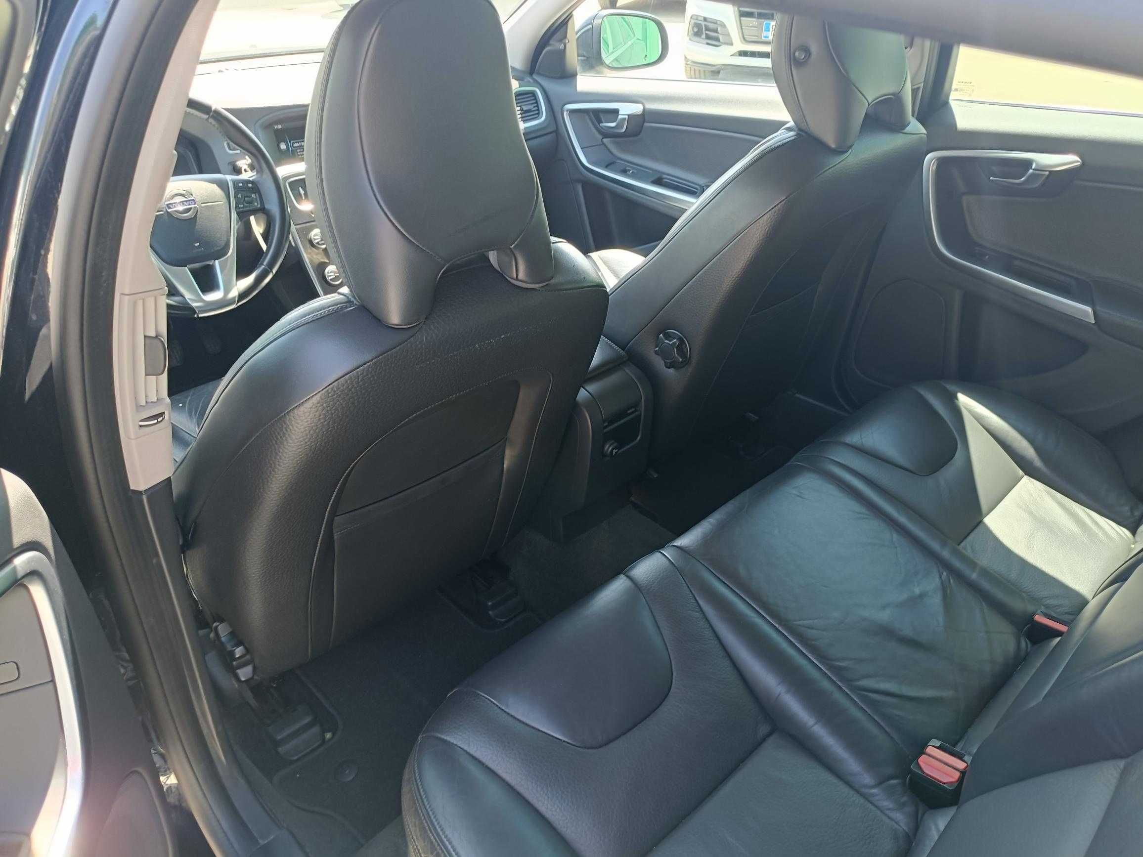 Volvo V60 , 2011 , 2.0 D ,Automata, 163 CP Momentum,Import Olanda