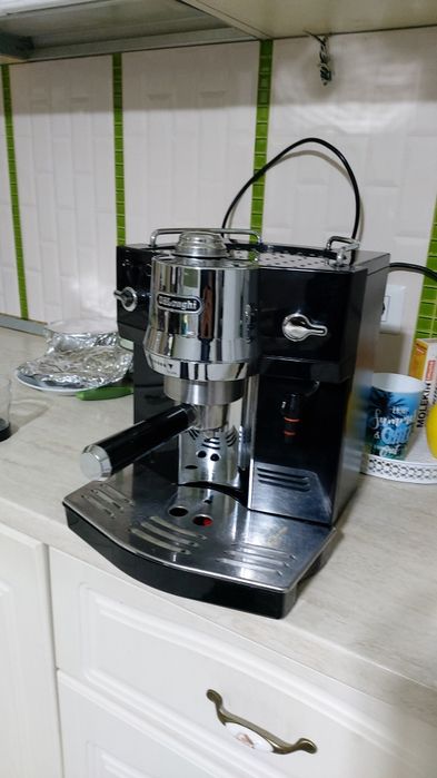 Espressor manual De'Longhi EC 820B 1450W 15 bar  1 l Negru Inox