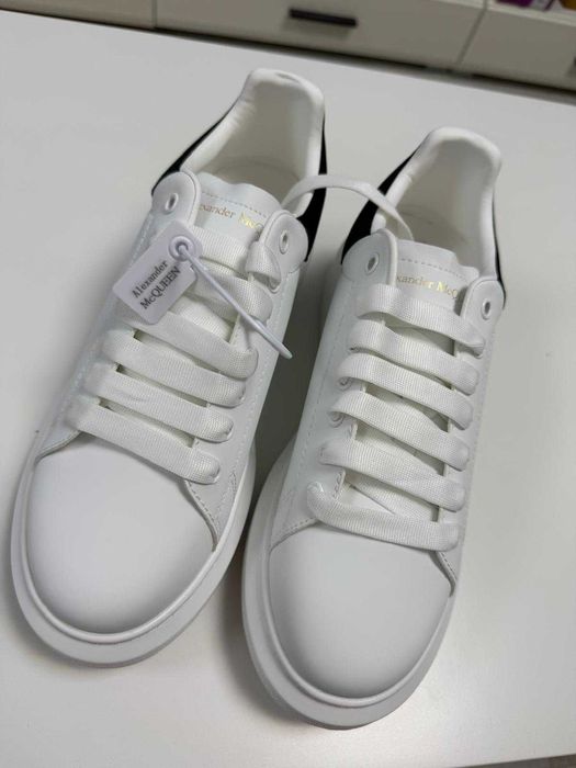 Adidasi Alexander McQueen