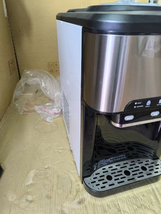 Ледогенератор Klarstein AQUEOUS с диспансер за топла и студена в-а 3в1