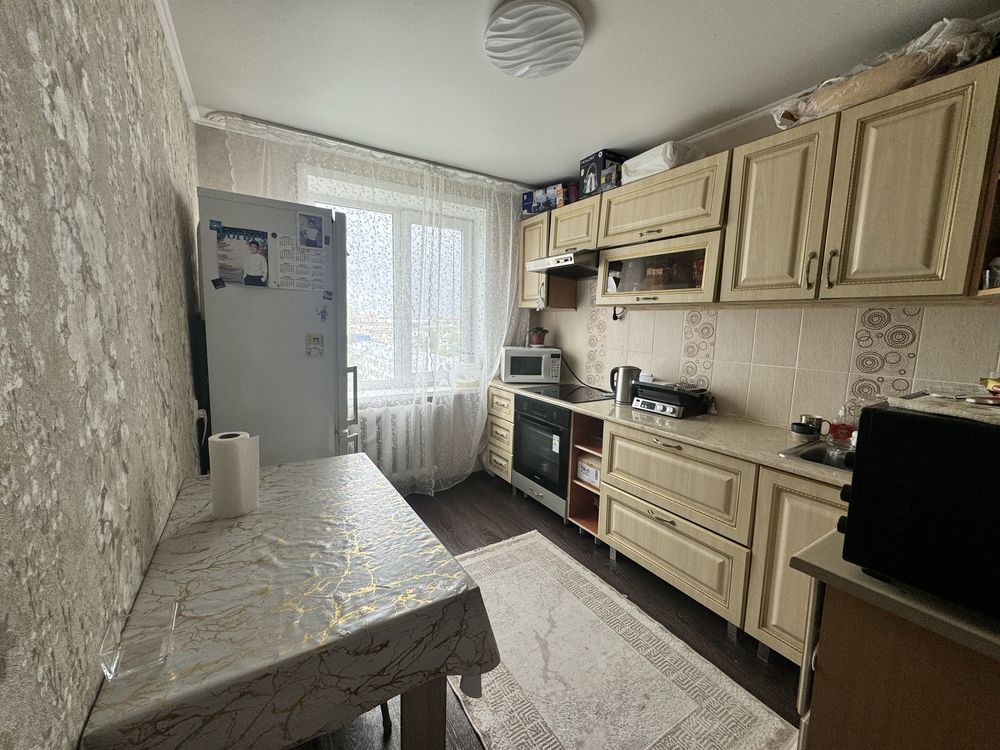 Продам 3 комнатную , новая