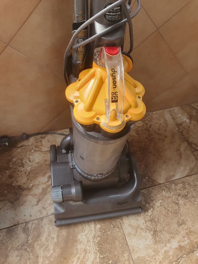 Aspirator dyson DC 33