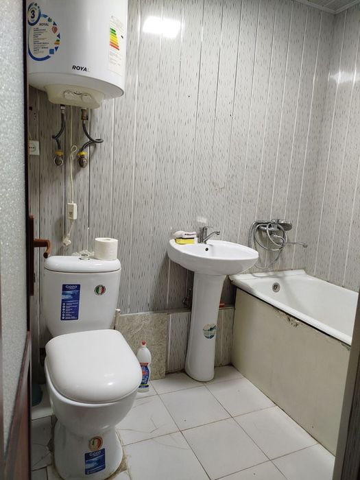 Ijaraga kvartira beriladi Sagdiyana parish olda olda 2 xona 2 etaj