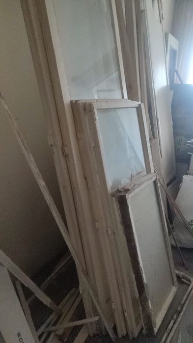 Transport moloz Car Moloz Debarasare mobila evacuare apartamente