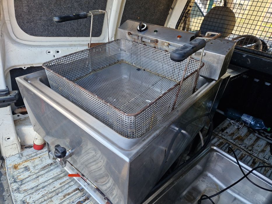 Marmida gatit electrica, Aragaz 2-4-6 ochiuri cu banc inox, de putere