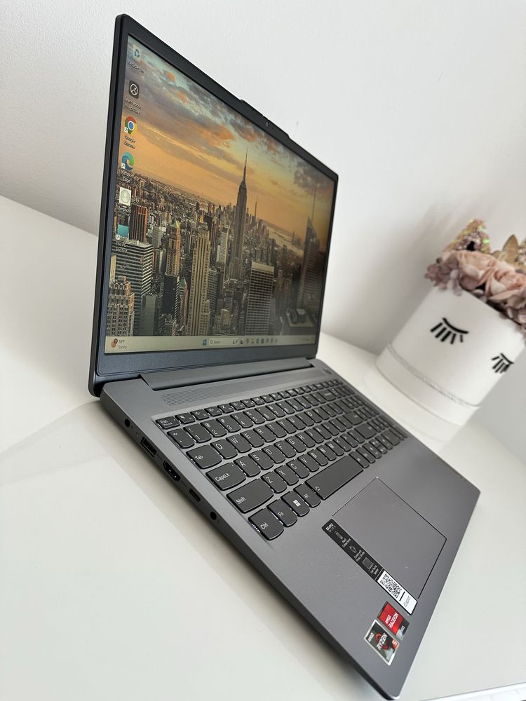 Laptop Lenovo NOU