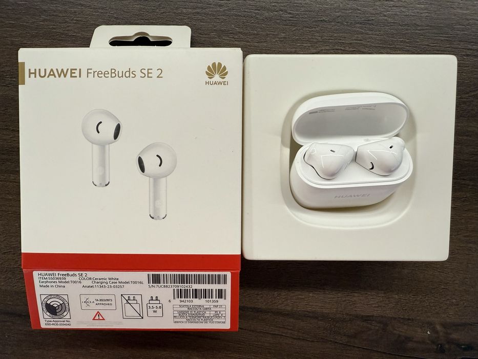 Ceas Huawei GT4 și căști Huawei FreeBuds SE 2