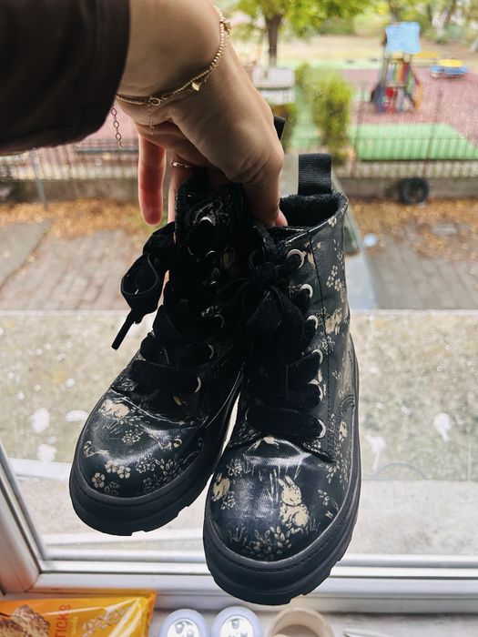 Апрески и гумени боти за момиче 28 номер