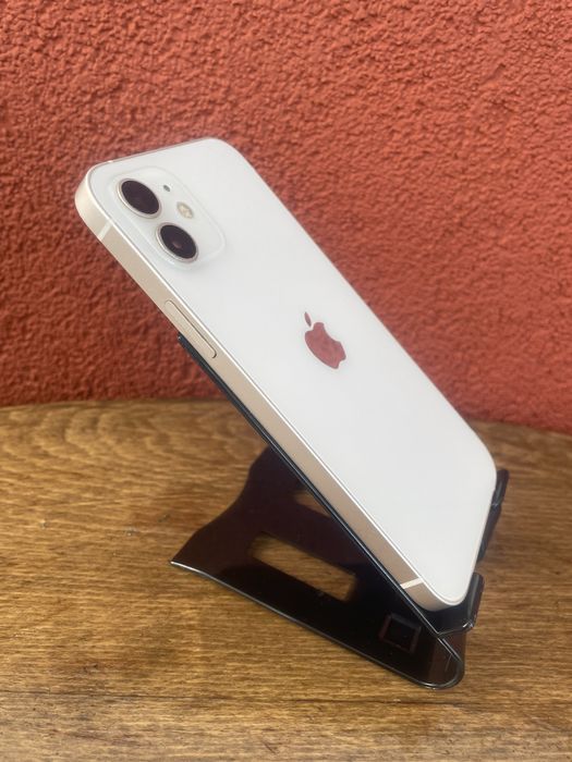 Iphone 12 64 gb бял white