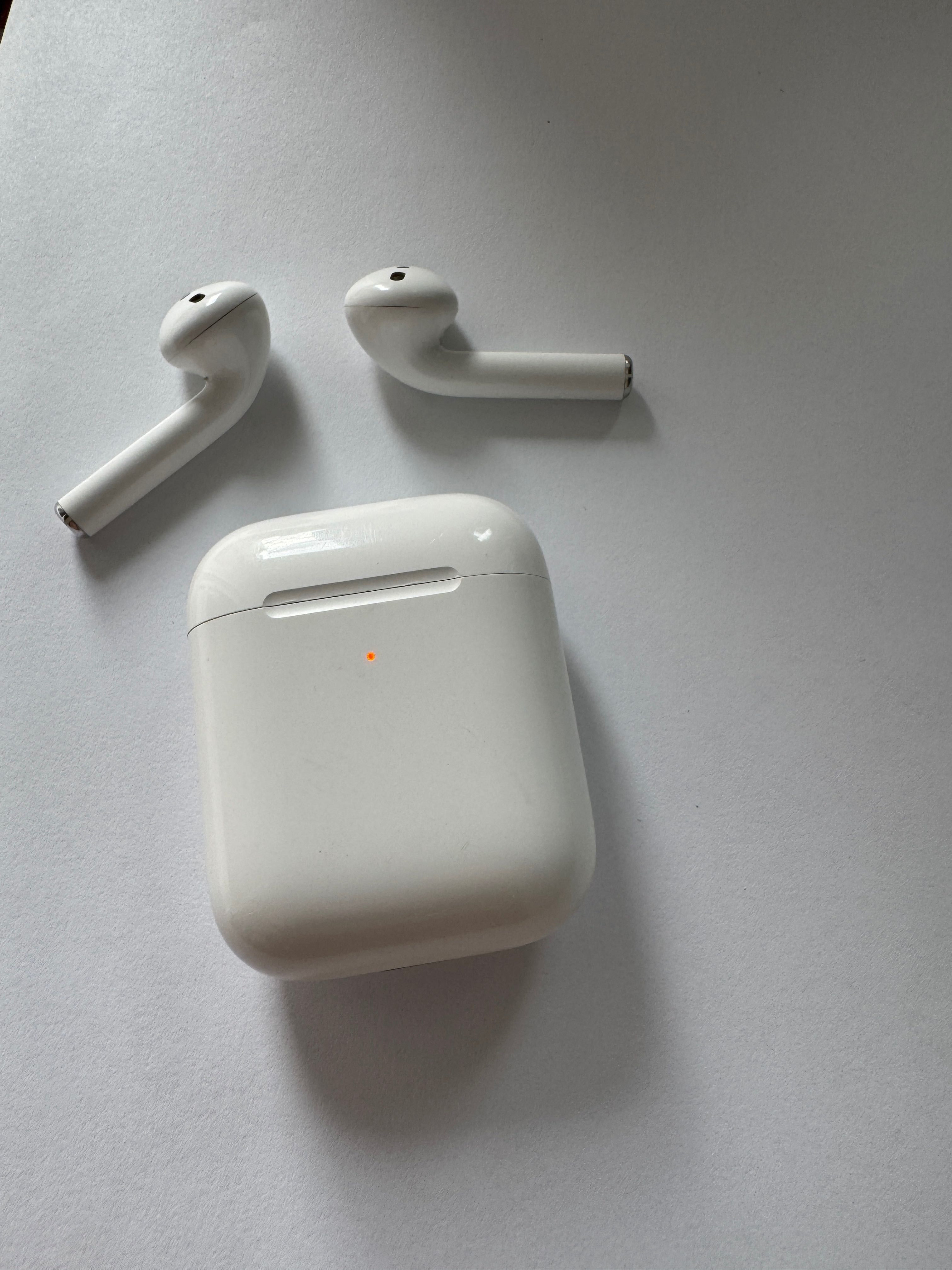 Apple AirPods 2 with wireless charging case оригинал с чехлами
