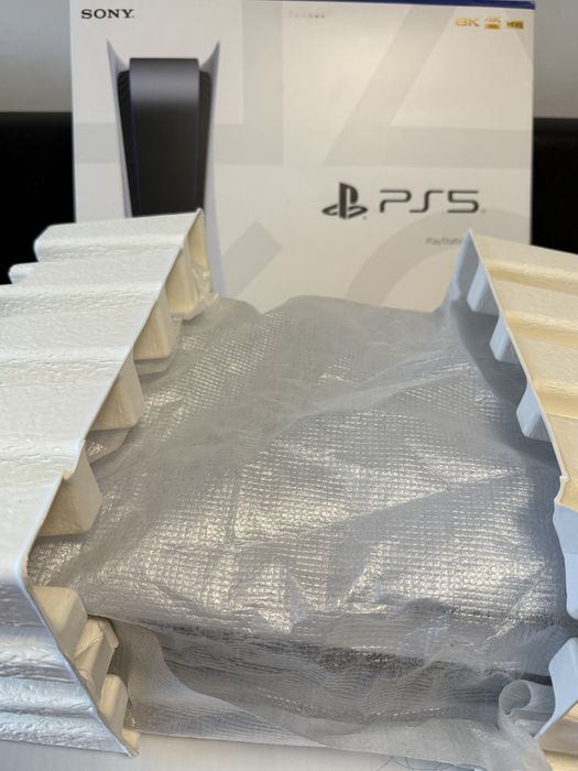 КАТО НОВ 825GB PlayStation 5 Disc PS5 PS 5 Гаранция Зора до 2025