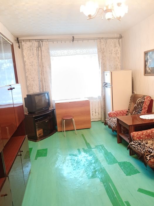 Продам 2 х комн. 2-30, 1 этаж.