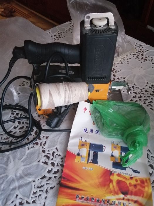 Продам мешкозашивочную машинку