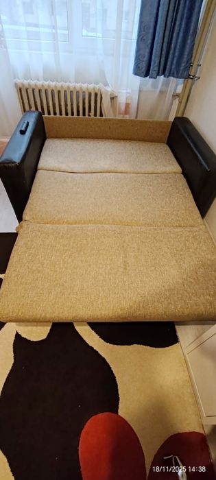 Vând canapea stofă!!