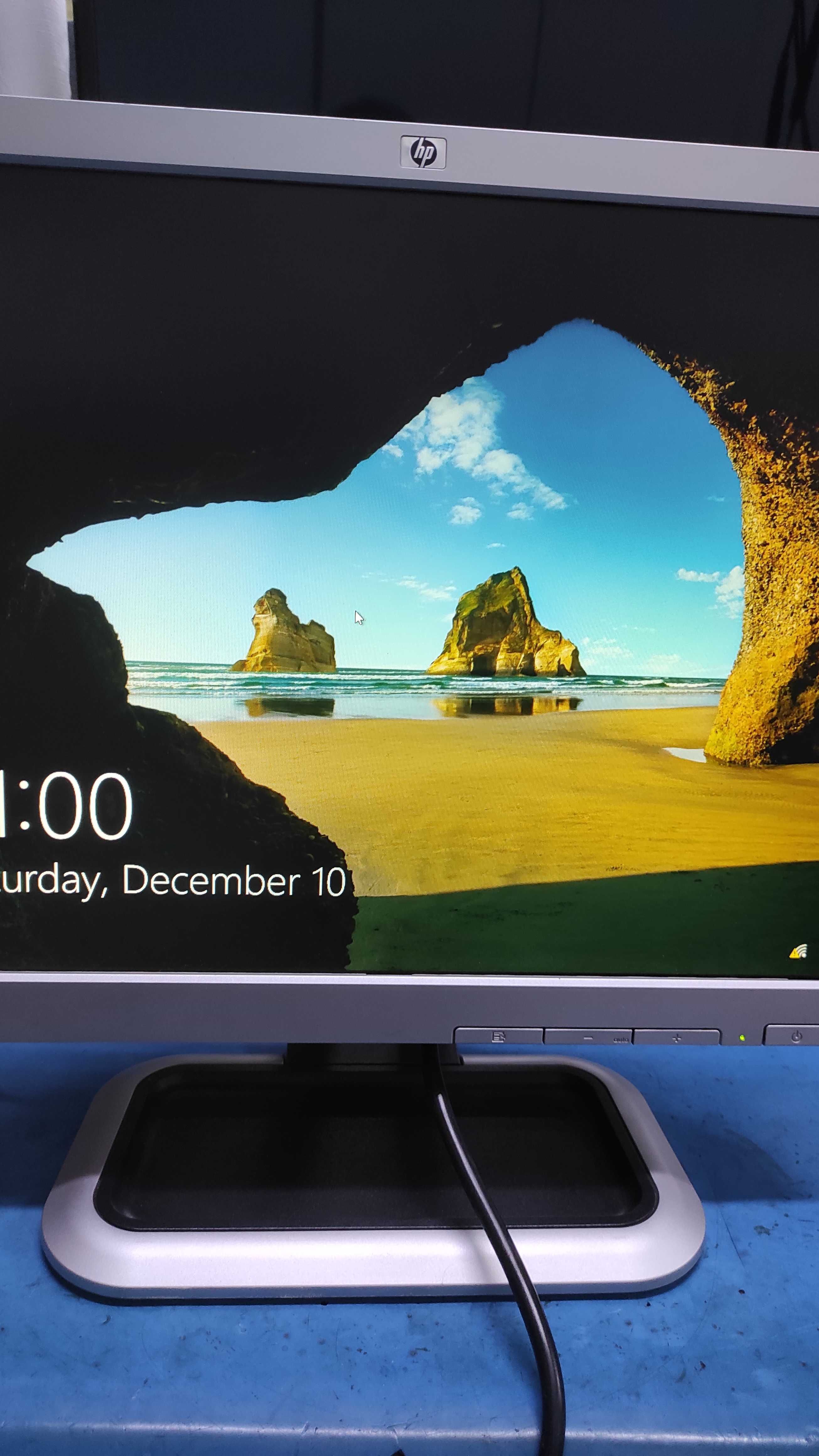 pachet 3 monitoare 17 inch 17 FUJITSU HP ACER perfect functionale