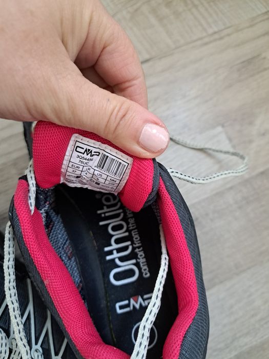 Туристически обувки, номер 37, марка CMP, много запазени.