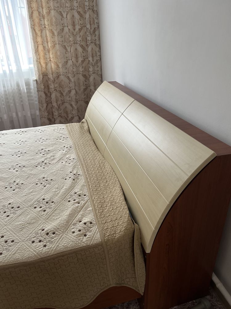 Продам спальный гарнитур! В отличном состоянии!