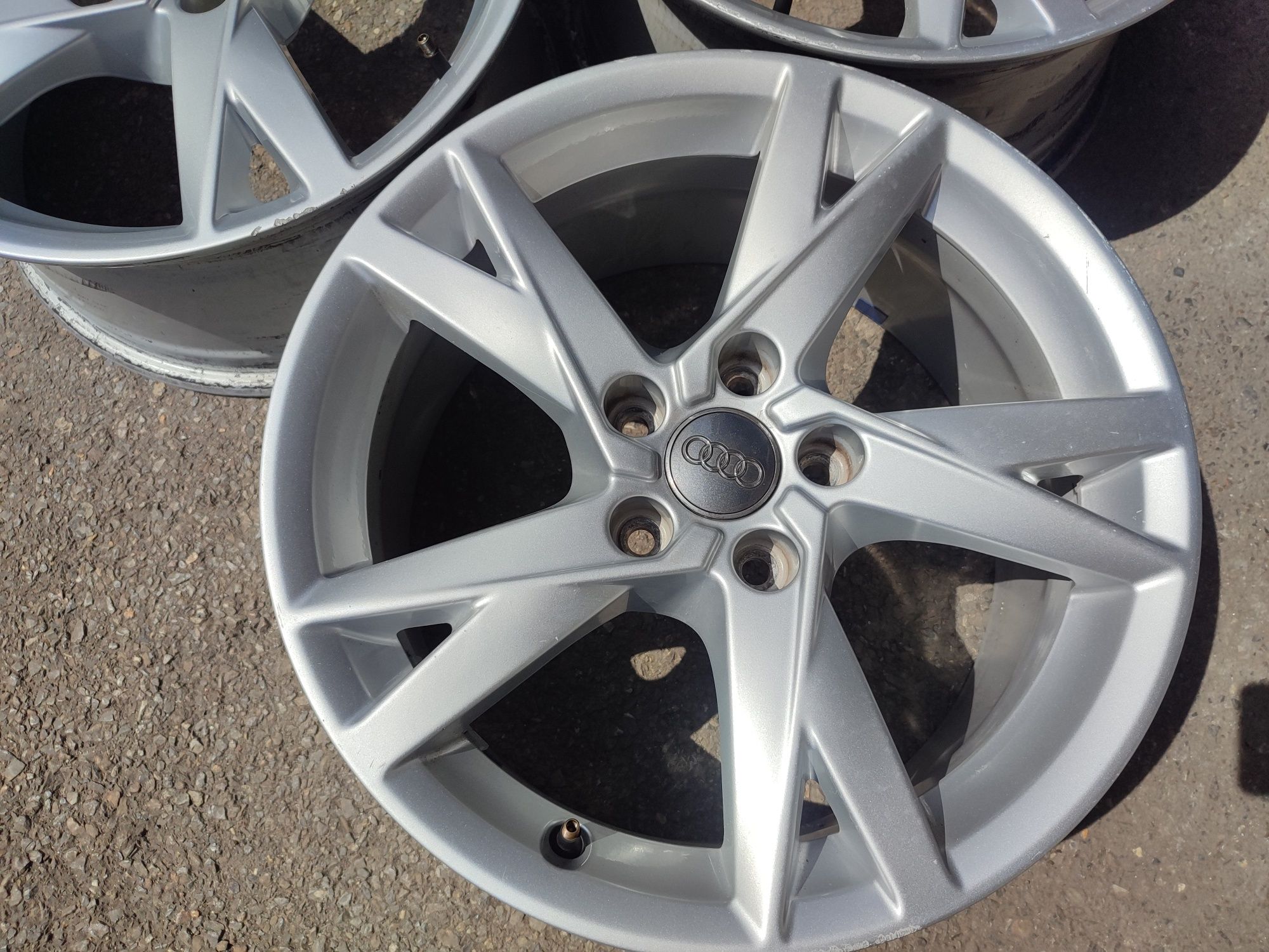 17" оригинални алуминиеви джанти за Audi A6,A4...