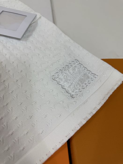 CH дамски топ New Season