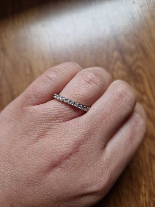 Сребърен пръстен с циркони