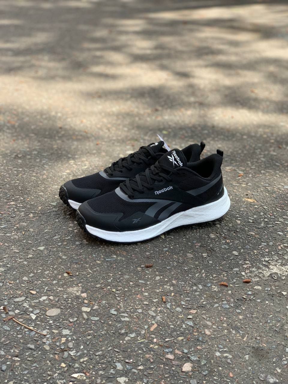 Reebok classic  .