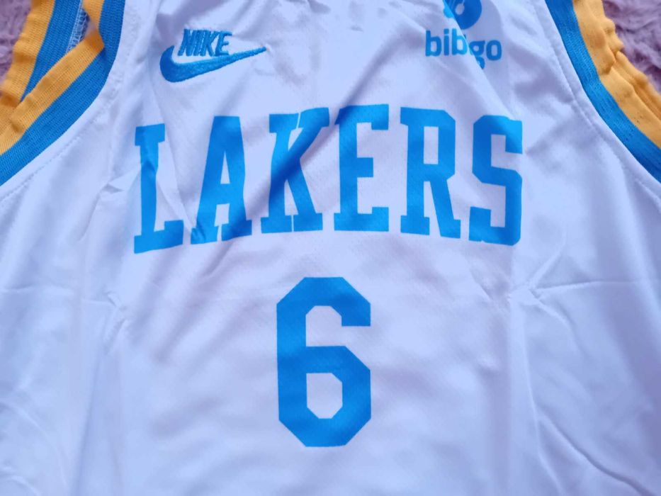 Чисто нов оригинален екип на Los Angelis Lakers - LeBron James