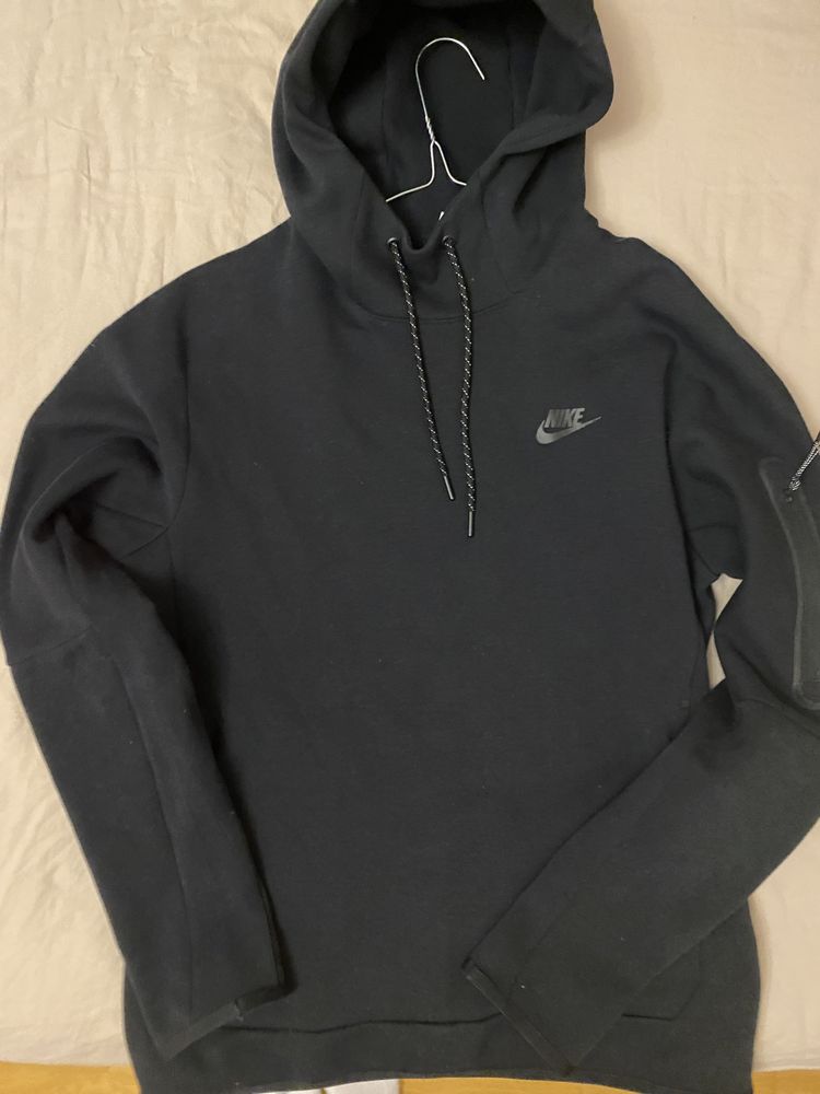 Nike tech fleece
