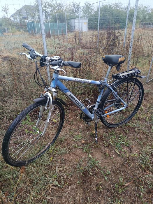 Vând 3 biciclete la preț de una