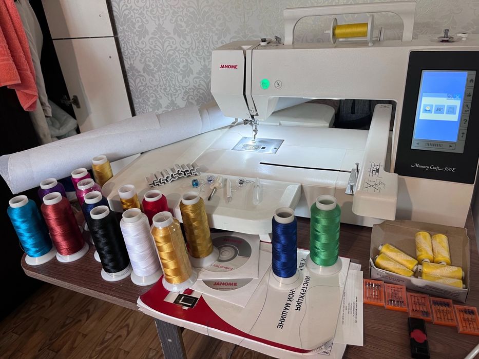 Вышивальная машина Janome Memory Craft 500e