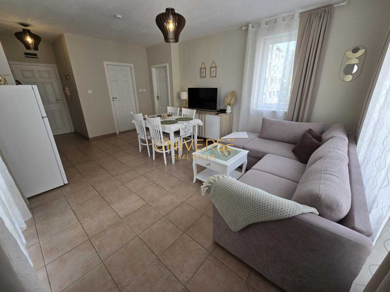 Продава се Двустаен апартамент в к.к. Слънчев бряг - 60 кв.м за 1434 €/кв.м - Снимка #3