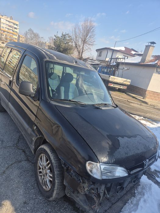 Пежо Партнер 1.4 с газ 2000г