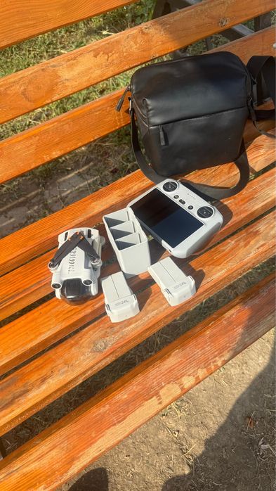 Продам дрон DJI mini 3 pro + fly more kit