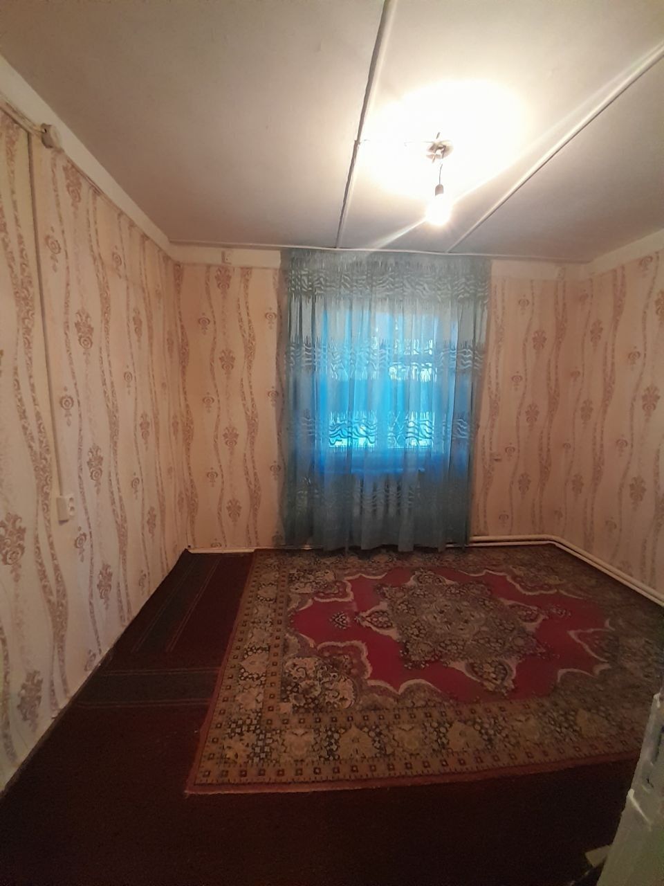3/1/2. Дом деревянный. Спутник 4 (Сергели). Квартира 50 м². Метро