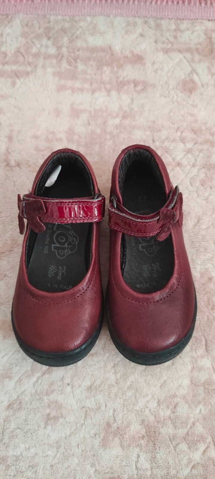 Детски обувки с каишка, естествена кожа, 22 н., нови, Vera Pelle